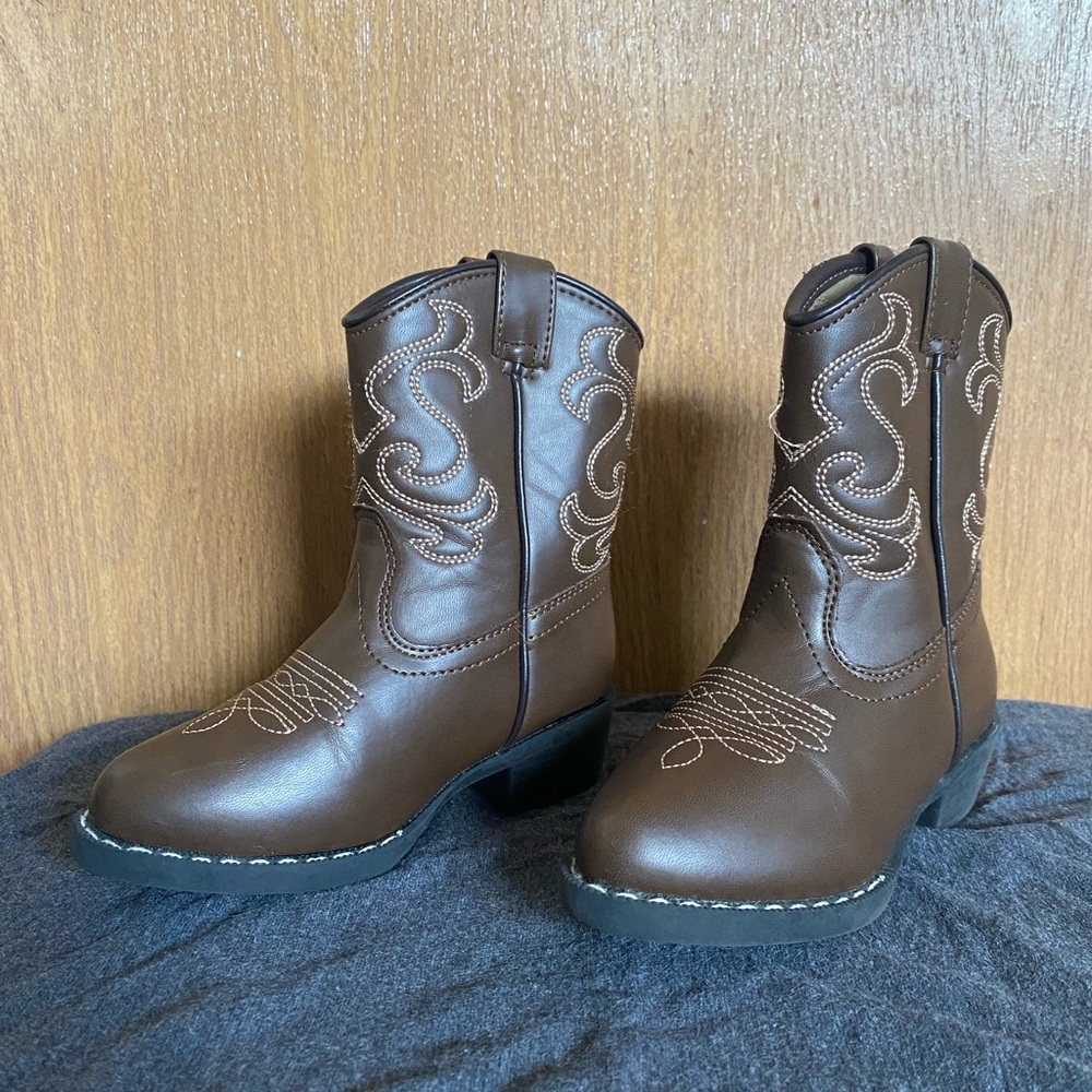 Size 7 toddler brown western boots